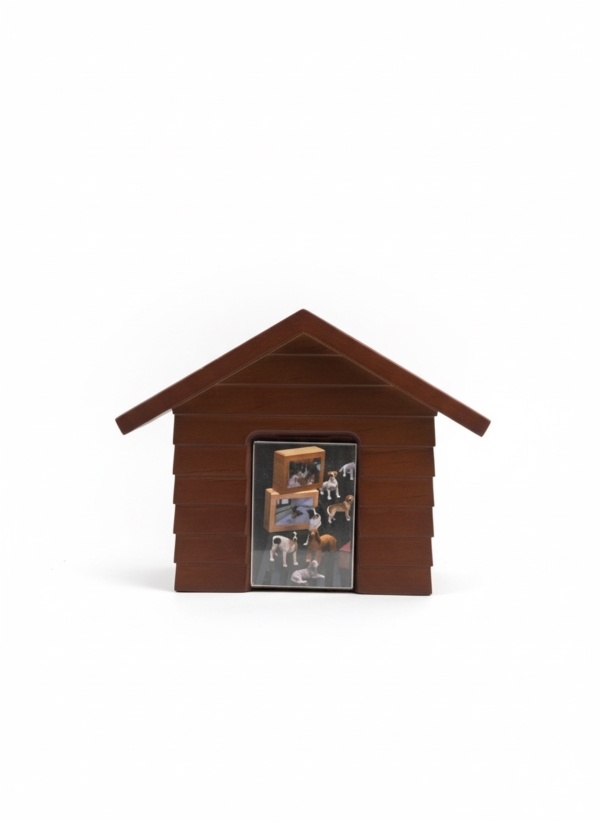 Walnut Cottage Urn [Wood]